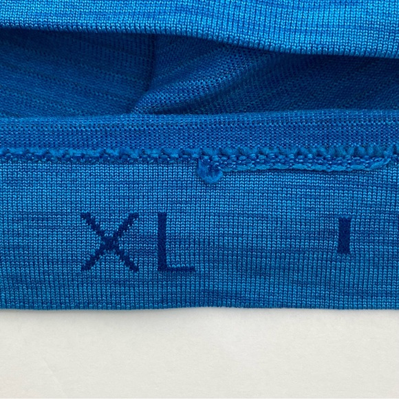 Lululemon size XL Men’s Heathered Blue Metal Vent Tech 1/2 Zip Long Sleeve Top - Picture 8 of 8